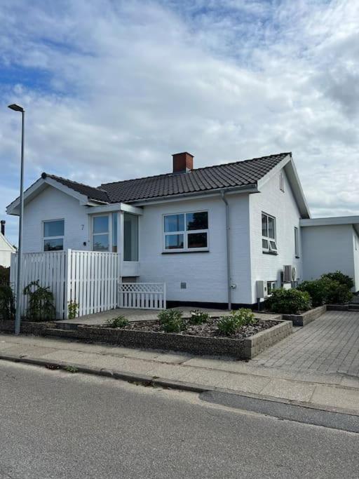 Bjergby Sonderbo Feriehus Buitenkant foto